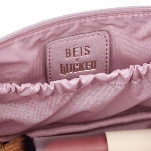 Beis Wicked Toiletry Kit in Wicked Pink New - Picture 6 of 9
